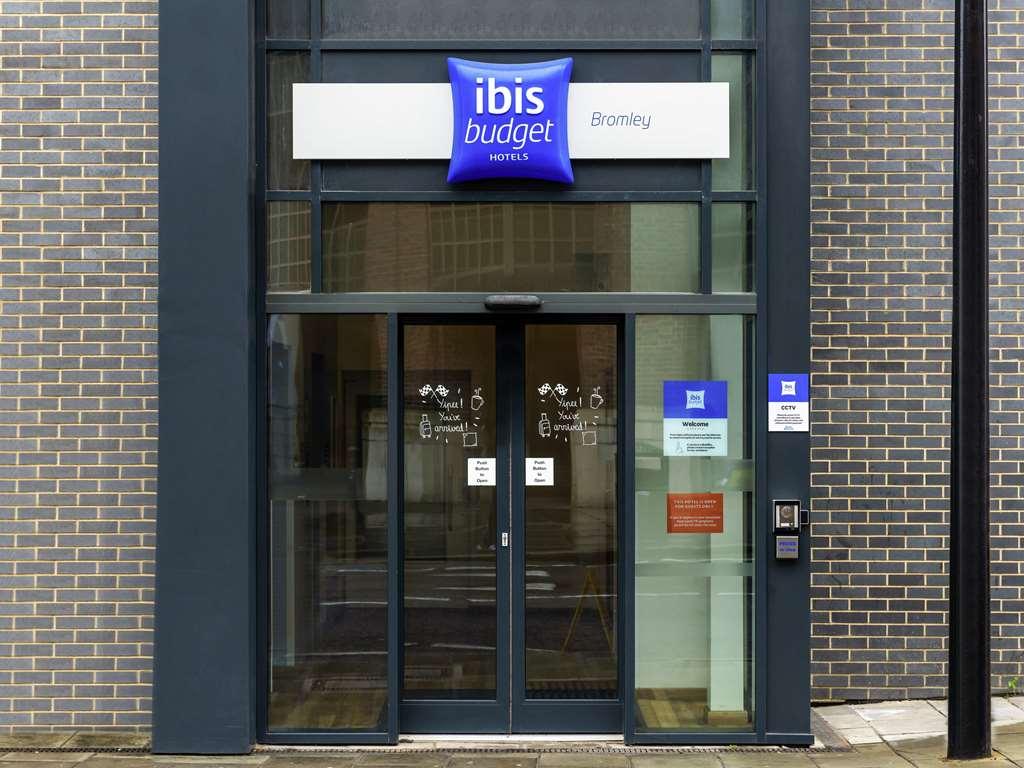 Ibis Budget London Bromley Centre ภายนอก รูปภาพ